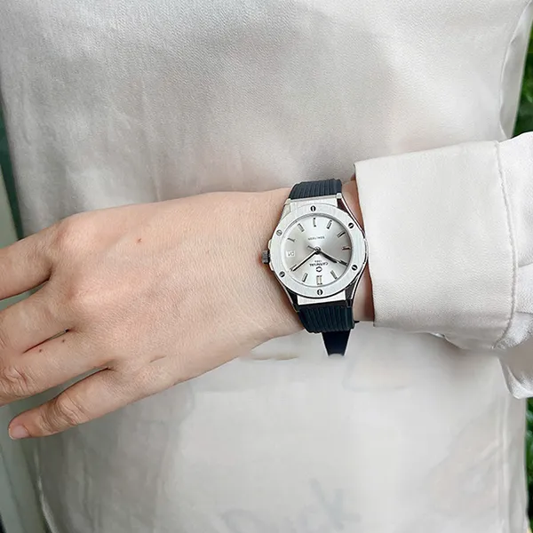 Đồng Hồ Nữ Carnival Quartz Watch 8168L-VT-DCS-T Màu Đen/Bạc