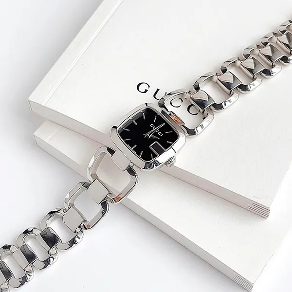 Đồng Hồ Nữ Gucci G- Black Dial Ladies Watch YA125510 Màu Đen Bạc