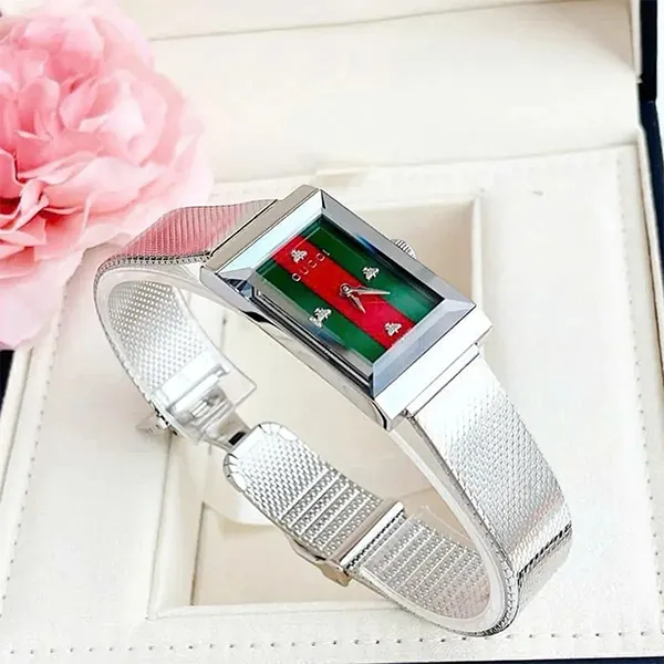Đồng Hồ Nữ Gucci G-Frame Quartz YA147401 Bạc
