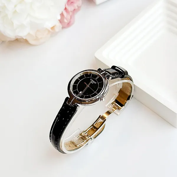 Đồng Hồ Nữ Tissot Quartz T094.210.16.051.00 (T0942101605100) Màu Đen Bạc