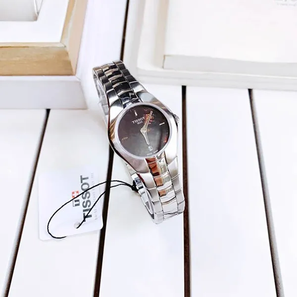 Đồng Hồ Nữ Tissot T096.009.11.121.00 Quartz Màu Bạc