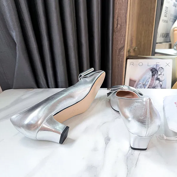 Giày Cao Gót Valentino Garavani Leather Bowow Pumps Metallic Finish In Silver Màu Bạc Size 38 - Giày - Vua Hàng Hiệu