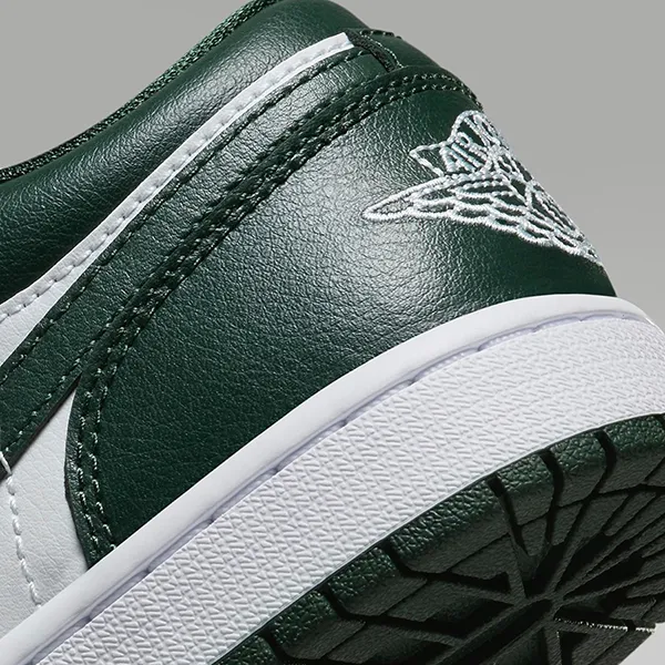 Giày Thể Thao Nike Air Jordan 1 Low Galactic Jade DC0774-113 Màu Xanh Phối Trắng Size 36