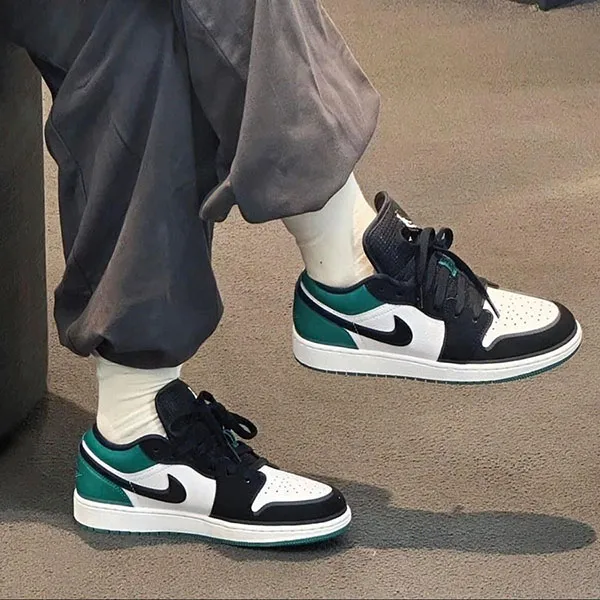 Giày Thể Thao Nike Air Jordan 1 Low GS 553560-113 Màu Xanh Phối Đen Size 35.5 - Giày - Vua Hàng Hiệu