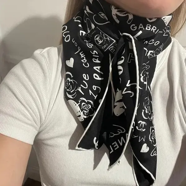 Khăn Nữ Chanel Silk Scarf Black Màu Đen Họa Tiết - Thời trang - Vua Hàng Hiệu