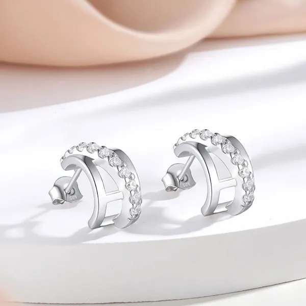 Khuyên Tai Nữ Kya Jewel Modern Sparkle SE133 Màu Bạc Trắng