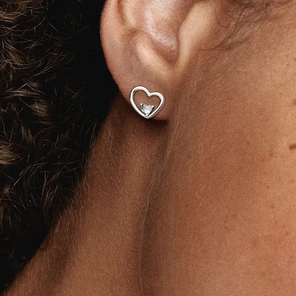 Khuyên Tai Nữ Pandora Asymmetrical Heart Stud Earrings With Clear Cubic Zirconia 297813CZ Màu Bạc - Trang sức - Vua Hàng Hiệu
