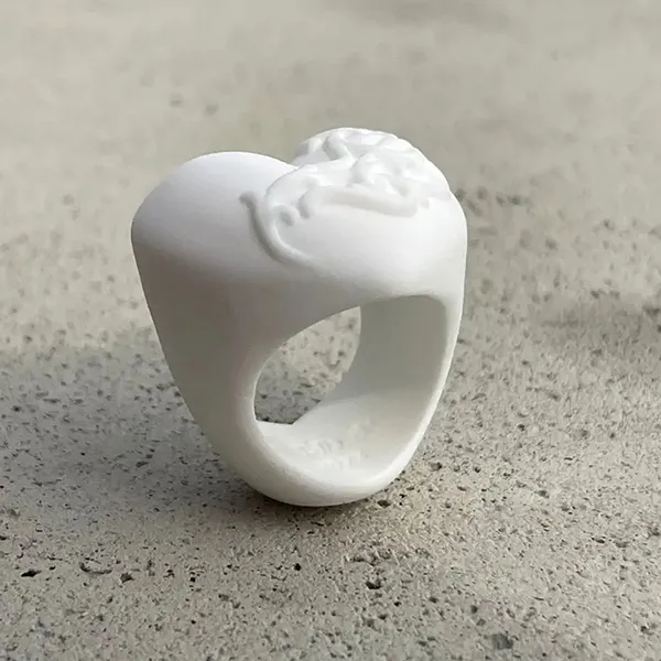 Nhẫn Nữ Chrome Hearts White Plastic Ring Màu Trắng