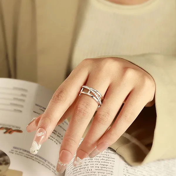 Nhẫn Nữ Kya Jewel Modern Sparkle SR133 Màu Bạc