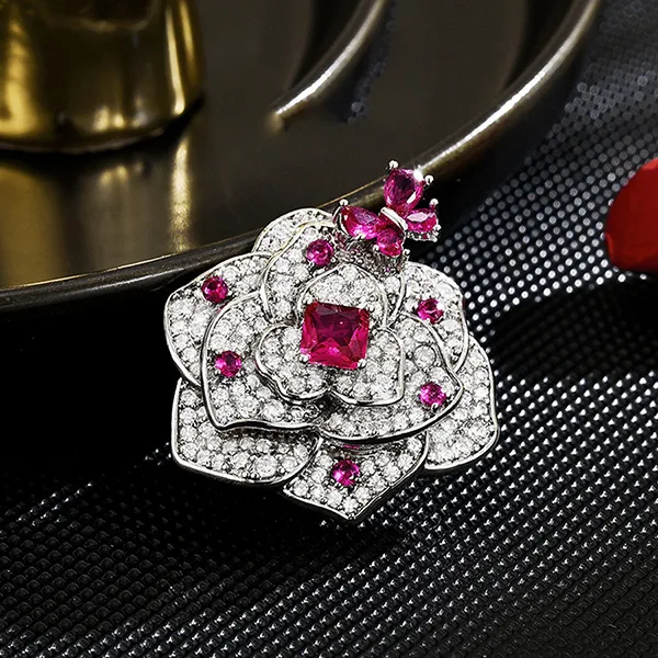 Pin Cài Áo Nữ Meri Delicate Butterfly Blossom BR866 Màu Hồng Bạc