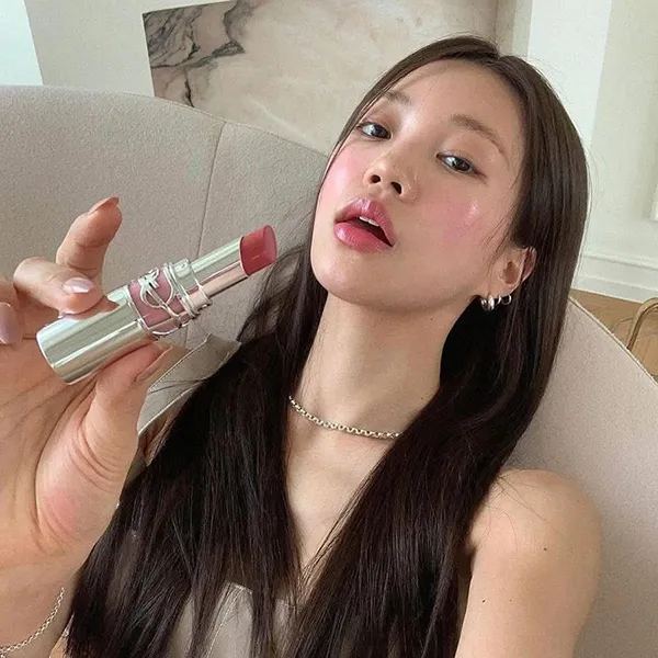 Son Dưỡng YSL Yves Saint Laurent Loveshine Candy Glow 5B Nude Crush Màu Đỏ Nâu