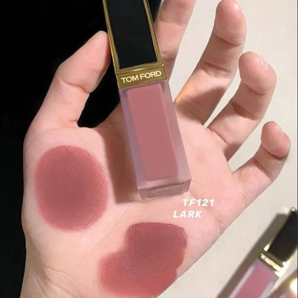 Son Kem Tom Ford Liquid Lip Luxe Matte Màu 121 Lark Hồng Đất