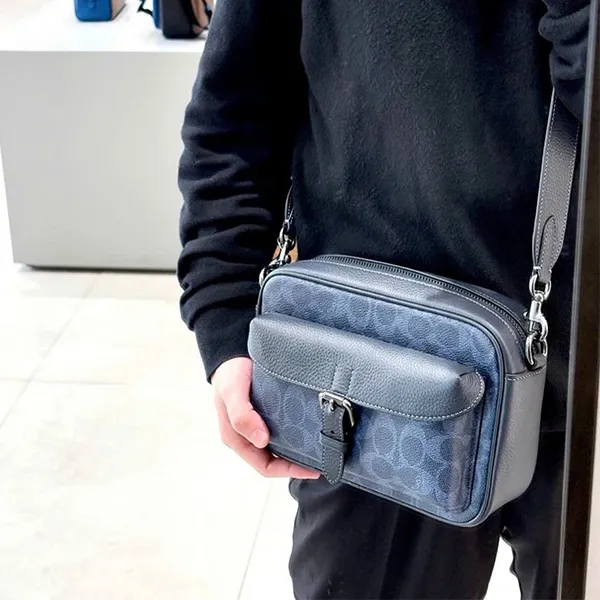 Túi Đeo Chéo Nam Coach Warner Crossbody Bag In Signature Canvas CW217 Màu Xanh Navy