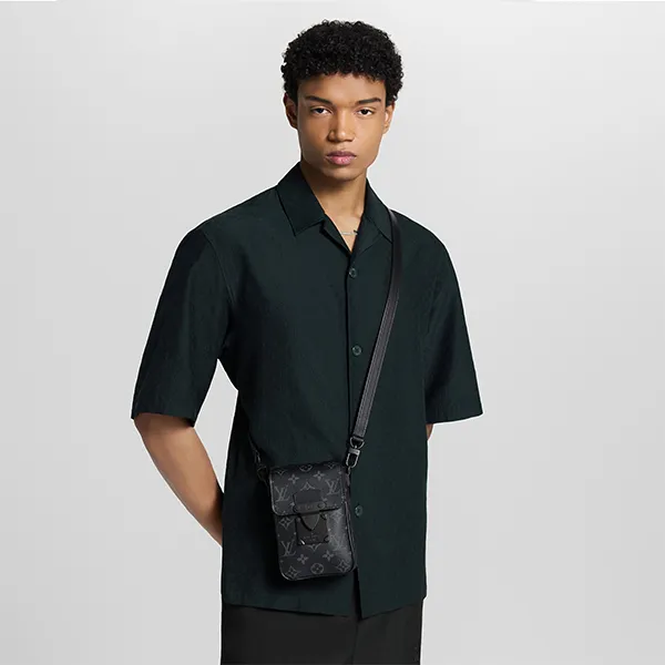 Túi Đeo Chéo Nam Louis Vuitton LV S-Lock Monogram Eclipse Crossbody Bag M82252 Black Màu Đen