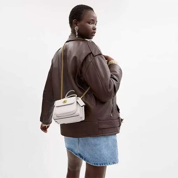 Túi Đeo Chéo Nữ Coach Safari Crossbody Bag CW643 Màu Trắng