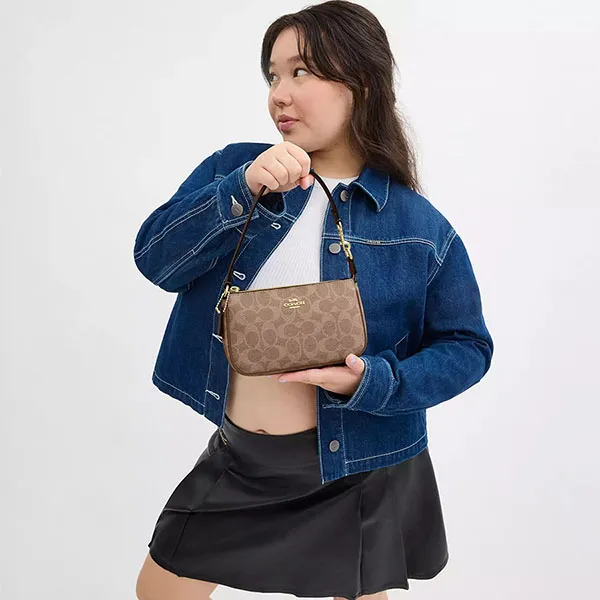 Túi Đeo Vai Nữ Coach Nolita 19 In Signature Canvas Shoulder Bag Màu Nâu