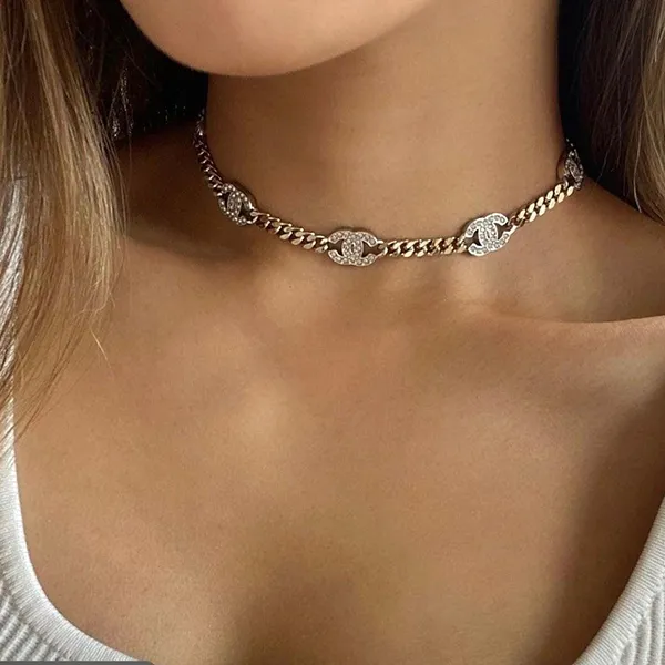 Vòng Cổ Nữ Chanel CC Chocker Màu Vàng