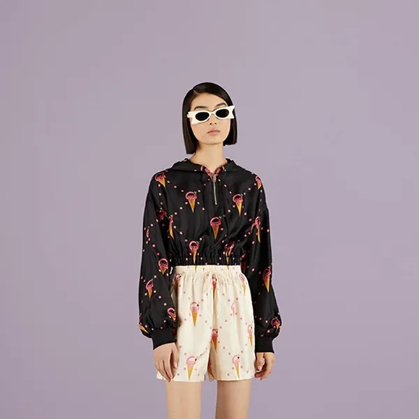 Áo Hoodie Nữ Gucci Silk With Ice Cream Print Black 731143XJE9P1082 Màu Đen Họa Tiết Size XS - Thời trang - Vua Hàng Hiệu