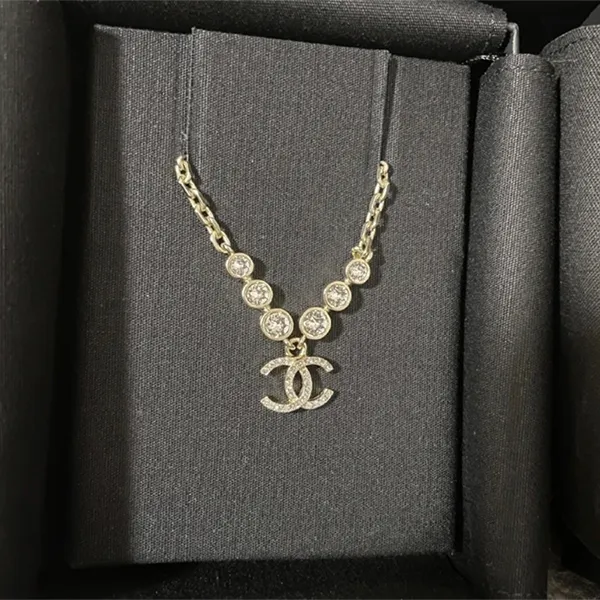 Dây Chuyền Nữ Chanel Pendant Necklace With Rhinestones Màu Vàng Gold - Trang sức - Vua Hàng Hiệu