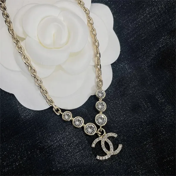 Dây Chuyền Nữ Chanel Pendant Necklace With Rhinestones Màu Vàng Gold - Trang sức - Vua Hàng Hiệu