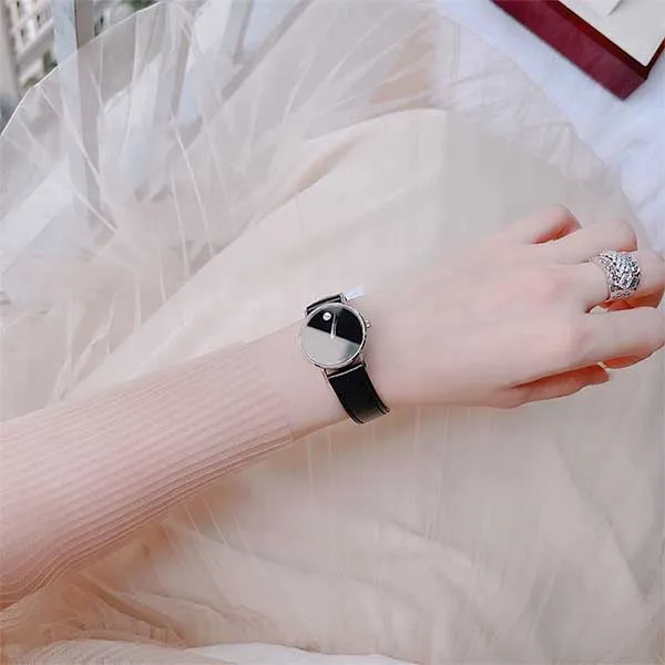 Đồng Hồ Nữ Movado Classic Museum Quartz Black Dial Watch 0607317 Màu Đen - Đồng hồ - Vua Hàng Hiệu