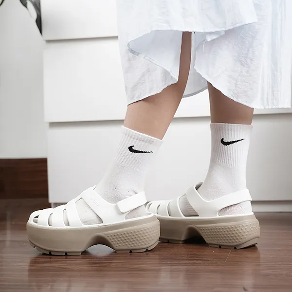 Giày Crocs Nữ Stomp Fisherman Woman Sandal - White Almond Tint, Lightweight Flexible 360-Degree Comfort Màu Trắng Size 36 - Dép - Vua Hàng Hiệu