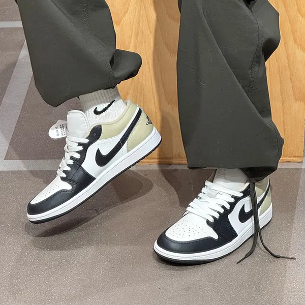 Giày Thể Thao Nike Air Jordan 1 Low Rattan 553558-153 Màu Đen/Trắng/Be Size 40.5 - Giày - Vua Hàng Hiệu