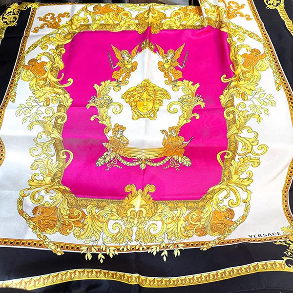 Khăn Nữ Versace Jeans Couture Baroque Pattern Print Silk Scarf In Pink/ Black Phối Màu - Thời trang - Vua Hàng Hiệu
