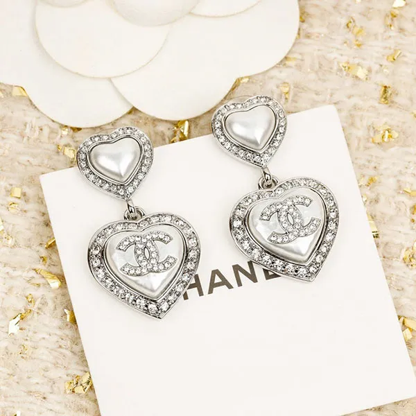 Khuyên Tai Nữ Chanel Double Heart Cc Diamonds Silver Earrings Màu Bạc - Trang sức - Vua Hàng Hiệu
