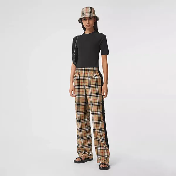 Mũ Burberry Bucket Hat 80269271 Màu Be Size XS - Mũ nón - Vua Hàng Hiệu