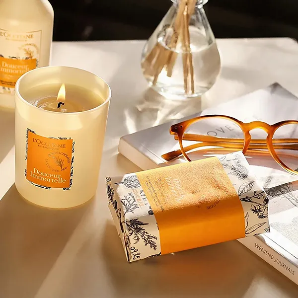Nến Thơm L'Occitane Up-Lifting Douceur Immortelle Candle 140g - Nến thơm - Vua Hàng Hiệu