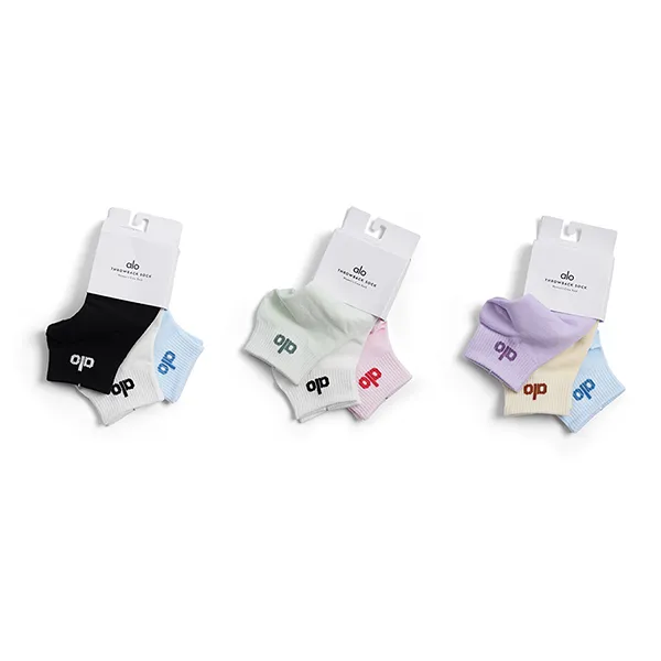 Set 3 Đôi Tất Cổ Cao Alo Yoga Half Crew Throwback 3 Pair Socks Black/White/Blue Freeszie Phối Màu - Thời trang - Vua Hàng Hiệu