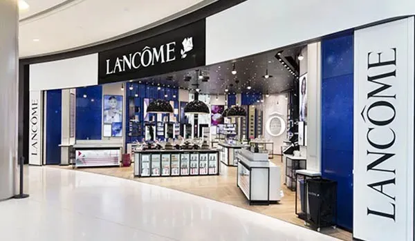 Cọ Trang Điểm Lancôme The Micro Glow Kabuki Màu Vàng