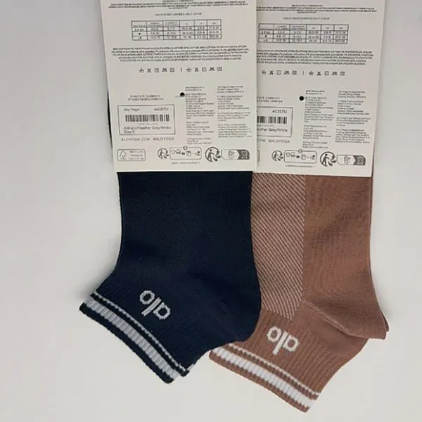 Tất Unisex Alo Yoga Half-Crew Throwback Sock Brown Màu Nâu Freesize - Thời trang - Vua Hàng Hiệu