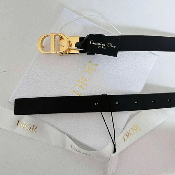 Thắt Lưng Nữ Dior 30 Montaigne Reversible Belt B0446UWGA_M911 138229243 Màu Đen Size 75 (Bản 2cm) - Thắt lưng - Vua Hàng Hiệu