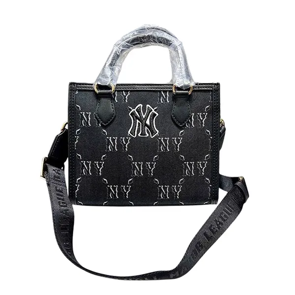 Túi Đeo Chéo MLB Diamond Monogram New York Yankees Crossbody Bag 7ACRMDG5N Màu Đen