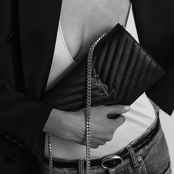 Túi Đeo Chéo Nữ Yves Saint Laurent YSL Classic Cassandre Chain Wallet In Grain De Poudre Leather Màu Đen - Túi xách - Vua Hàng Hiệu