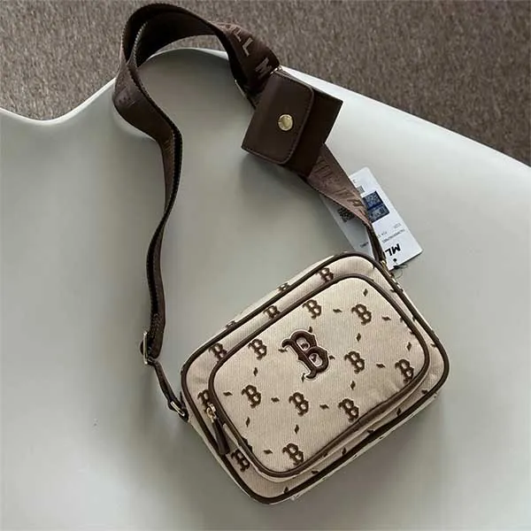 Túi Đeo Chéo MLB Boston Red Sox Crossbody Bag 7ACRMDH5N-43CRS Màu Nâu Nhạt - Túi xách - Vua Hàng Hiệu