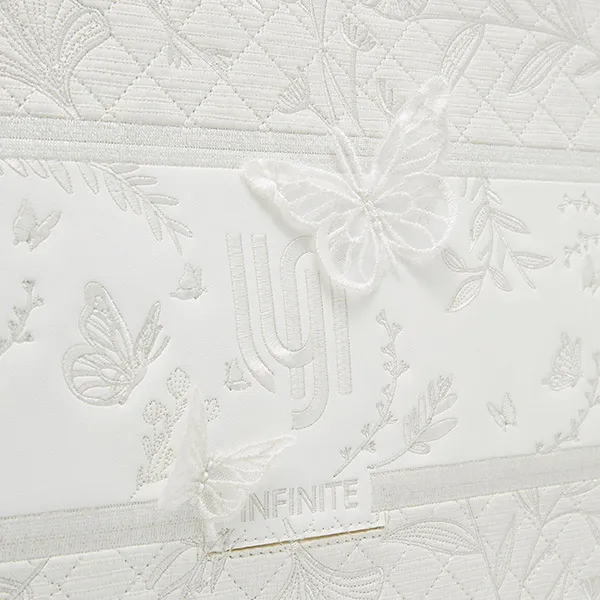 Túi Tote Nữ Lyn Gretta Infinite Tote Bag Off-White LL25CBM215 Màu Trắng - Túi xách - Vua Hàng Hiệu