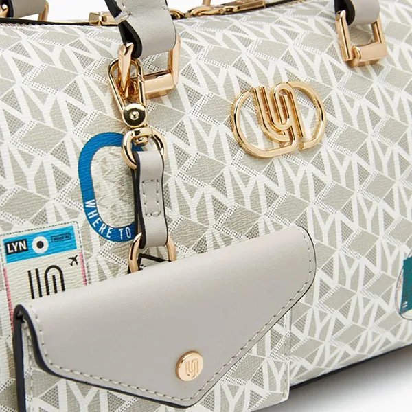 Túi Xách Tay Nữ Lyn Wander Infinite Duffle Crossbody Bag Grey Variation 2 LL25CBM193 Màu Xám Trắng - Túi xách - Vua Hàng Hiệu