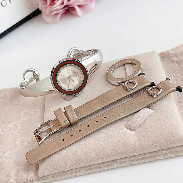 Đồng Hồ Nữ Gucci U-Play Quartz White Dial Silver YA129506 Màu Bạc (Tặng Kèm Dây Da)