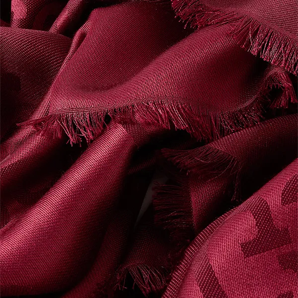 Khăn Quàng Cổ Gucci Scarf In GG Jacquard Màu Đỏ