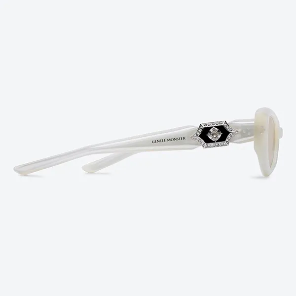 Kính Mát Gentle Monster GM Ruvy Van WC6 Sunglasses Màu Trắng
