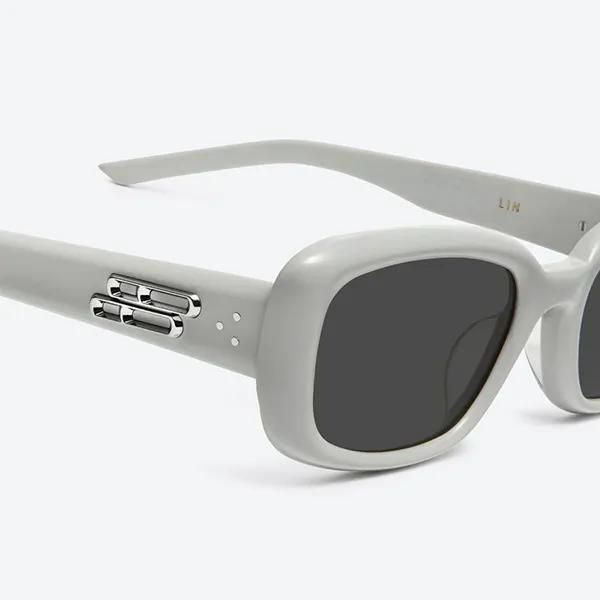 Kính Mát Gentle Monster Sunglasses Lin G12 Màu Đen/Xám