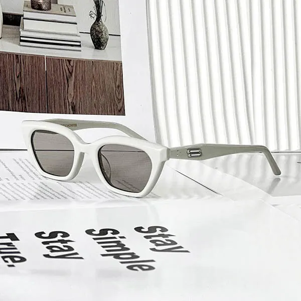 Kính Mát Unisex Gentle Monster GM Nonn G12 Màu Trắng Xám