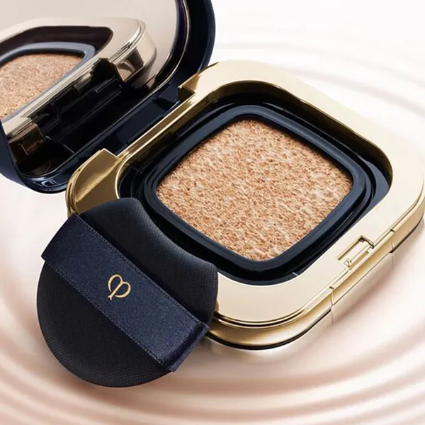 Phần Nước Clé De Peau Radiant Cushion Foundation Dewy SPF 25 PA+++ Tone I10 - Very Light Ivory 15g (Full Case + Lõi)