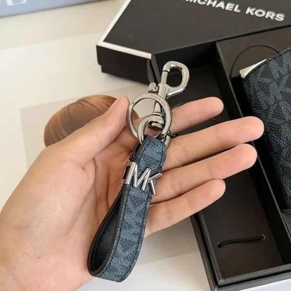 Set Ví Nam + Móc Khoá Michael Kors MK Logo Wallet And Key Chain 36T4LGFF1B Màu Xanh Navy