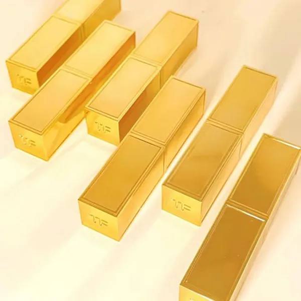 Son Dưỡng Môi Tom Ford Soliel Lip Balm 04 Uninhibited Màu Cam Đất