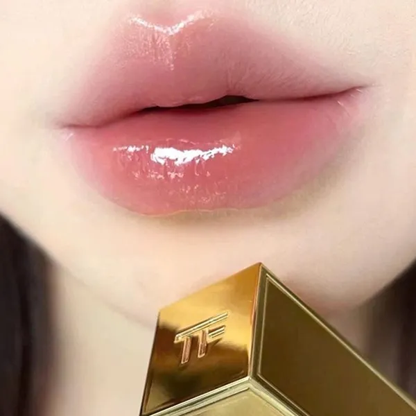 Son Dưỡng Môi Tom Ford TF Soliel Lip Balm 05 Getaway Màu Cánh Hồng Khô