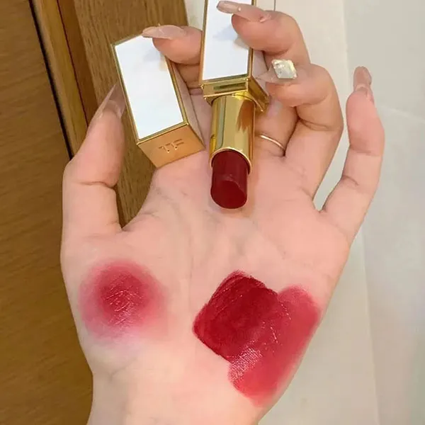 Son Lì Tom Ford TF Ultra Shine Lip Color 160 Ile Privee Màu Đỏ Trầm